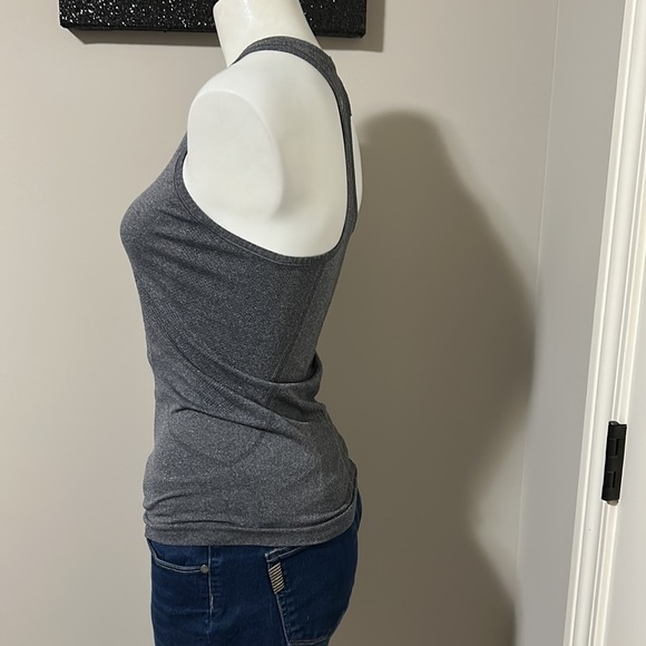 LULULEMON RARE Swiftly Tech Racerback Tank Top Sz 4 - Picture 4 of 12